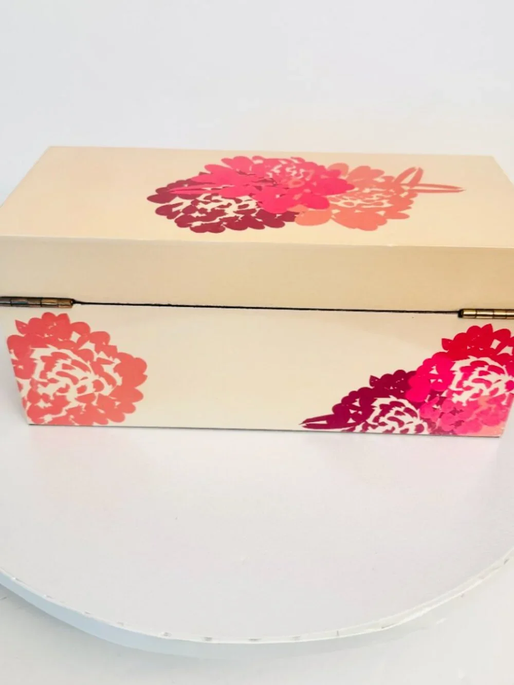 Rectangular Jewelry Box 9x4 Lacquer Floral Tan Pink Black Velvet Lining Box Clas